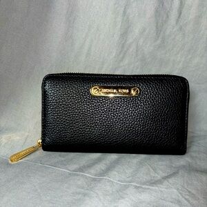 Michael Kors Jet Set Leather Black Wallet